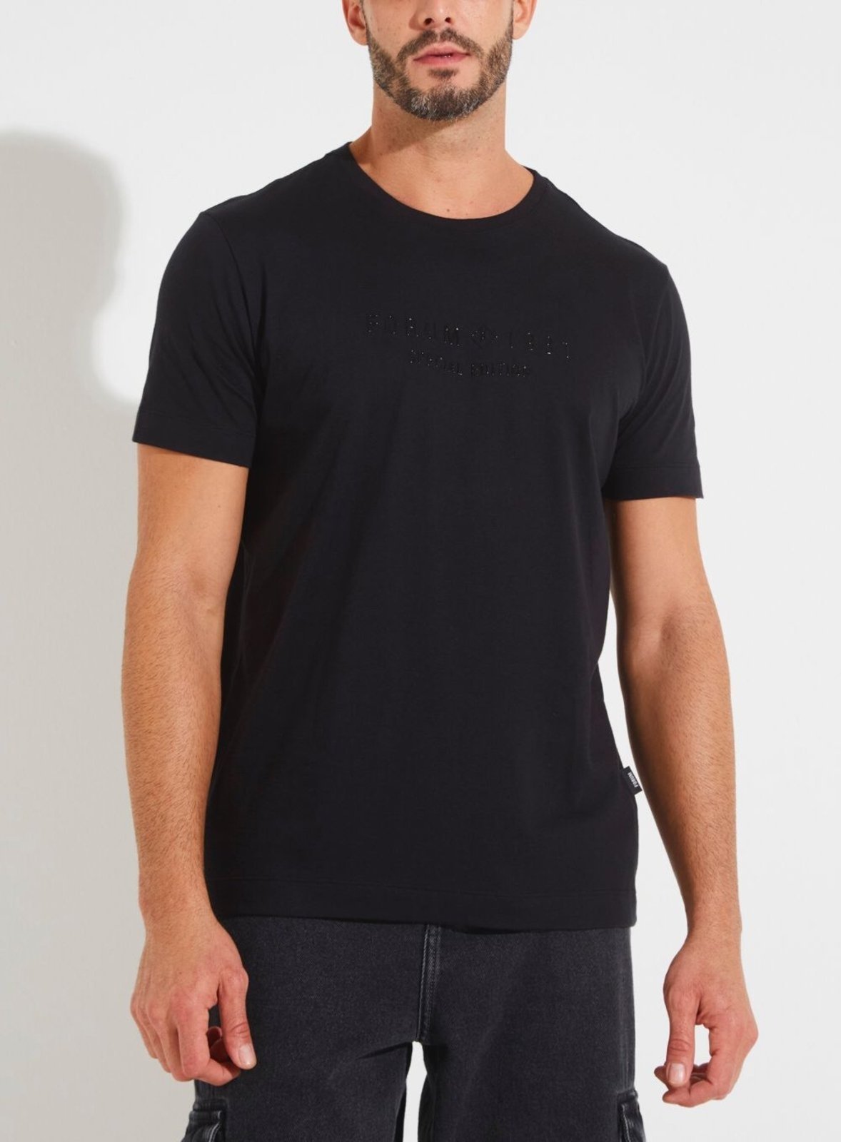 Camiseta Masculina Forum Original Preto