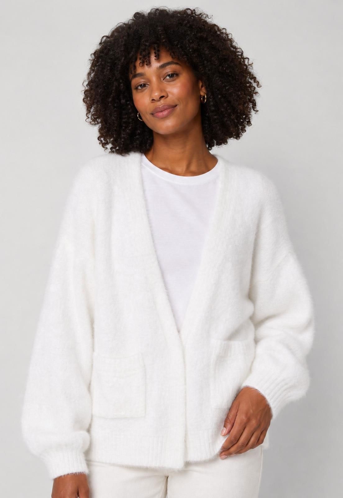 Cardigan Feminino FARM Pelinho Modelagem Ampla Branco