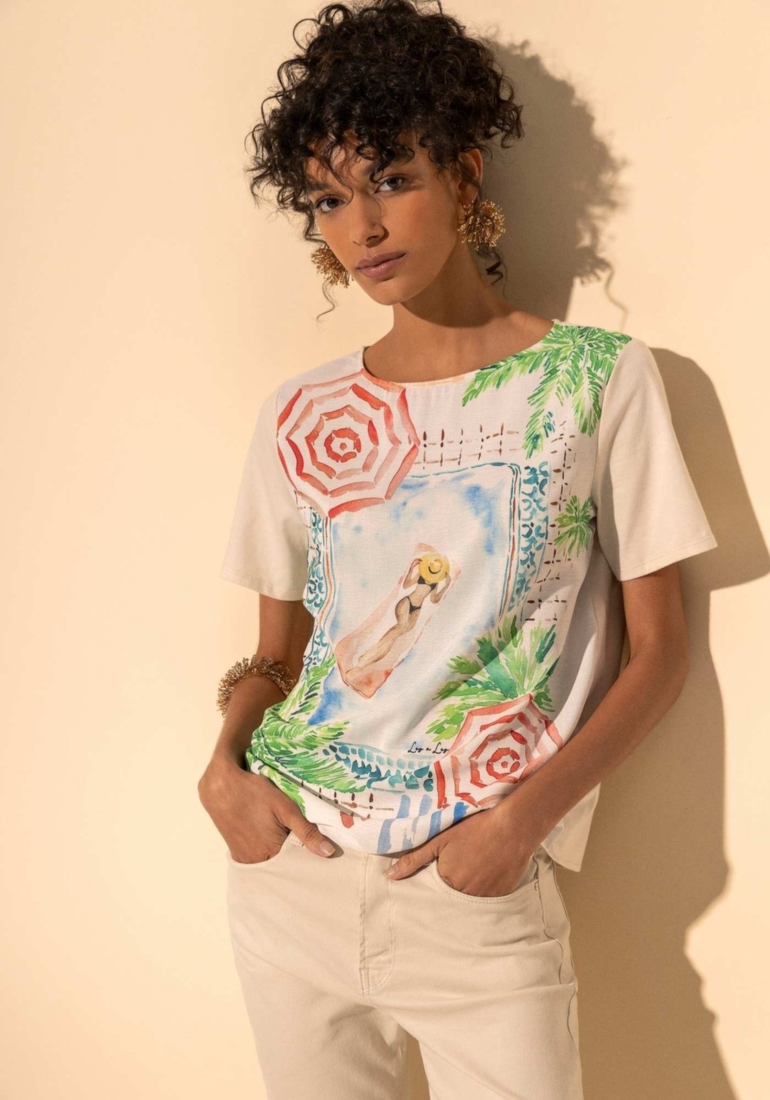 Blusa De Mangas Curtas Com Frente Estampada E Gola Redonda