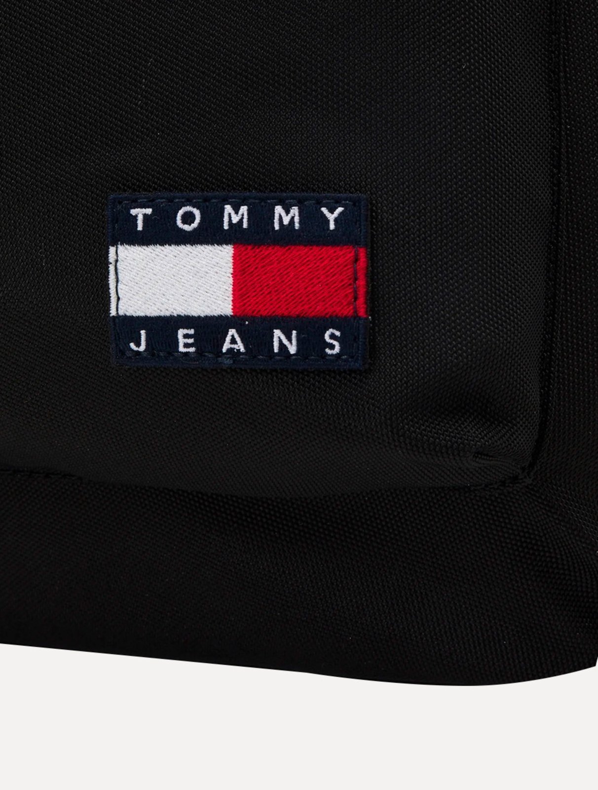 Vista 3 Mochila Tommy Jeans Essential Daily Rolltop Backpack Preta preto preto