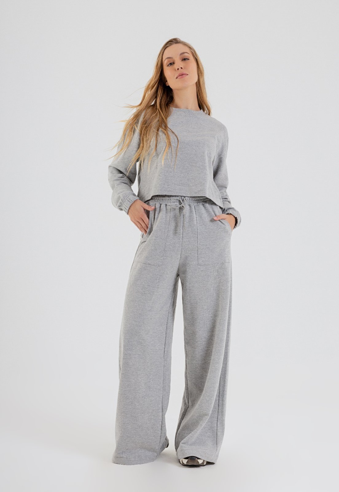 Blusão Cropped Feminino Just Basic Cinza