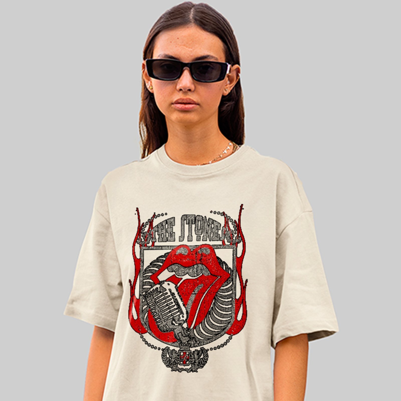 Camiseta Oversized Premium Rock Tongue Vintage Rolling Stones Unissex Off White
