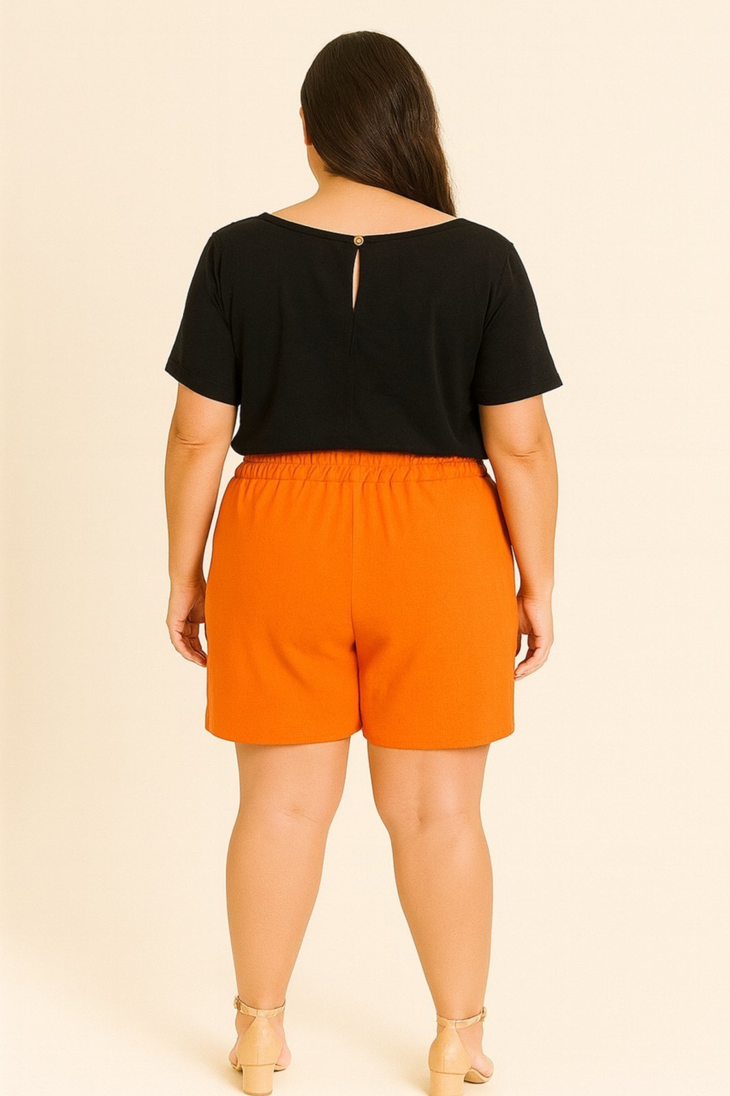 Vista 3 Conjunto Plus Size Bermuda Linho Forrada com Blusa Estampada Summer Body preto Summer Body preto