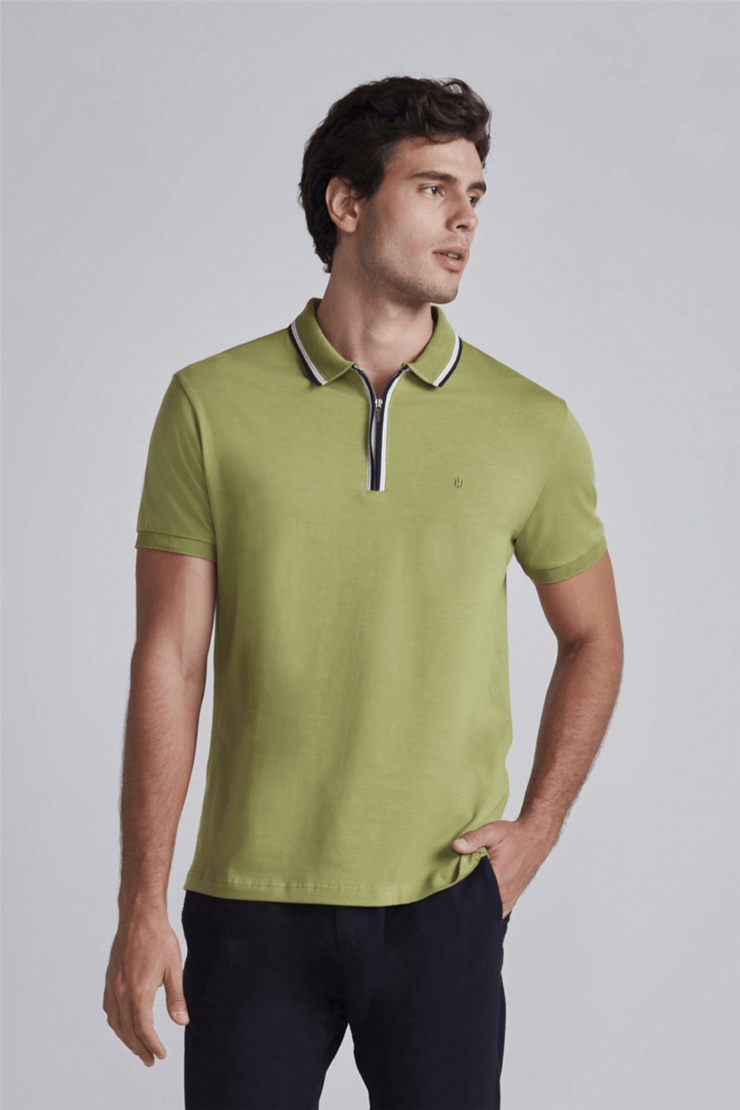 HIGHSTIL Camisa Polo com Zíper Malha Slim Fit – Verde Azeite
