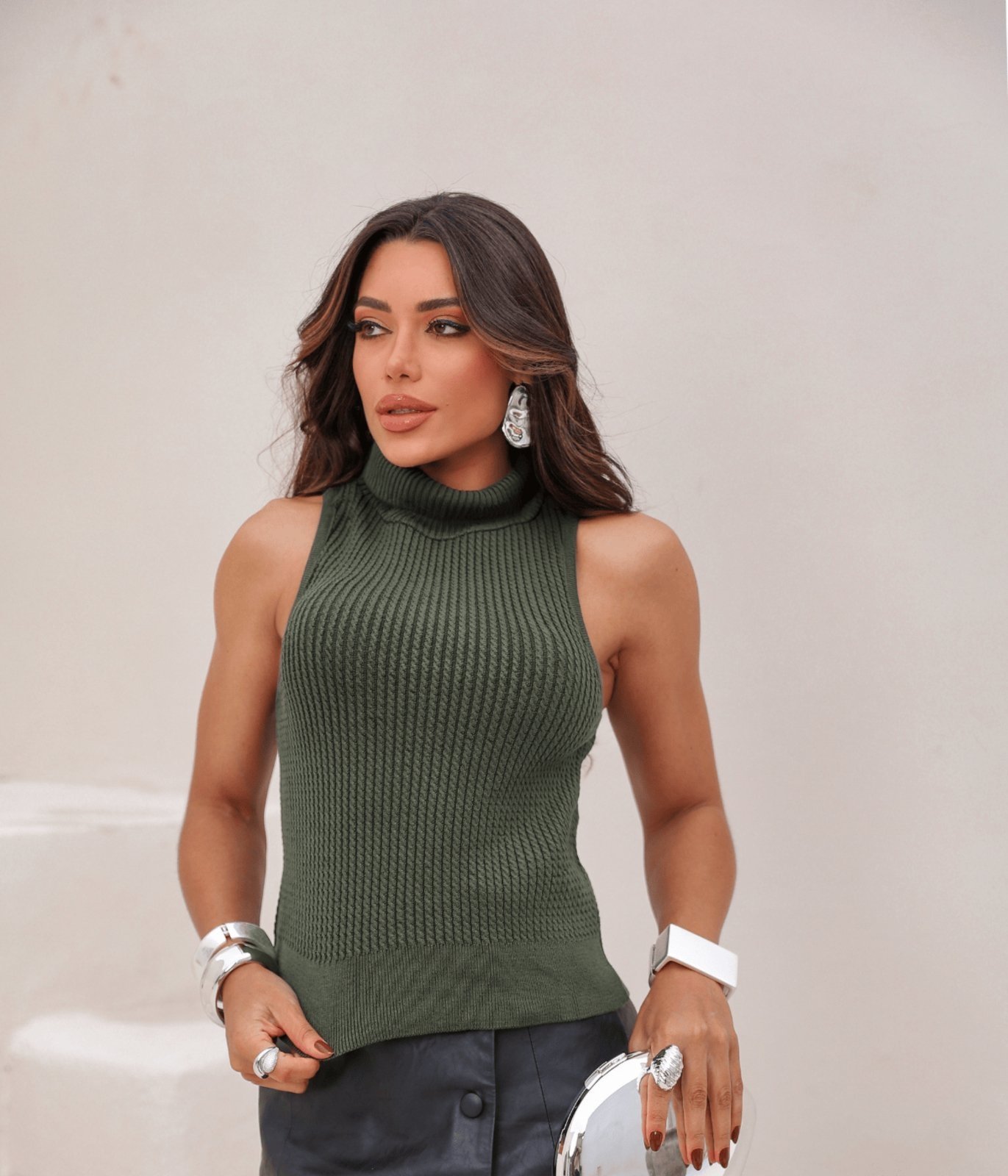 Blusa Regata Cherry Line Sem Mangas Gola Alta Tricot Trança Verde Musgo