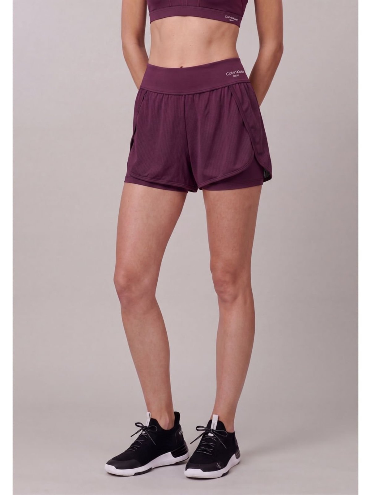 Shorts Feminino Com Bermuda Textured - Bordo Calvin Klein Jeans