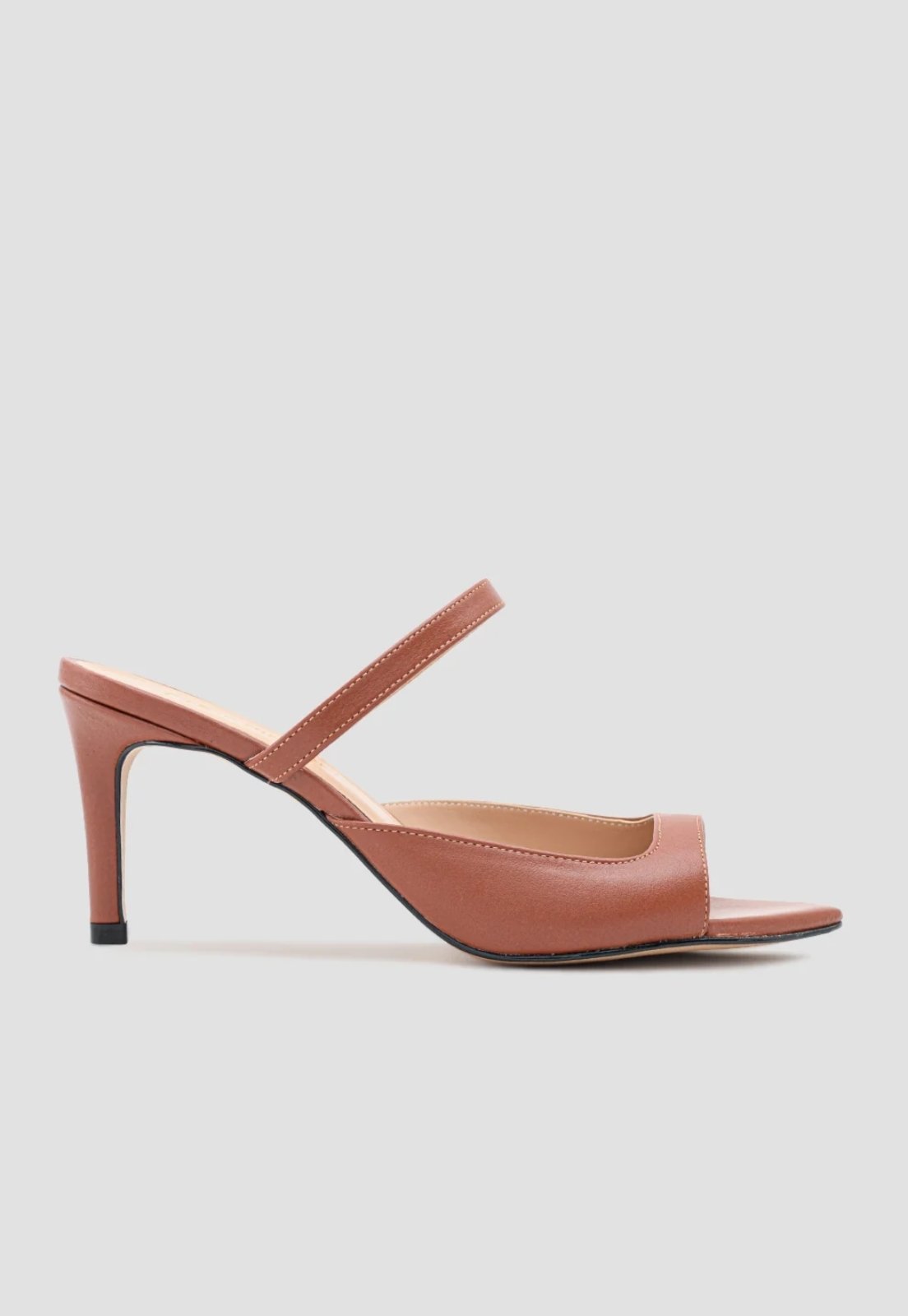 Tamanco Couro Marrom CBK Salto Fino 9cm