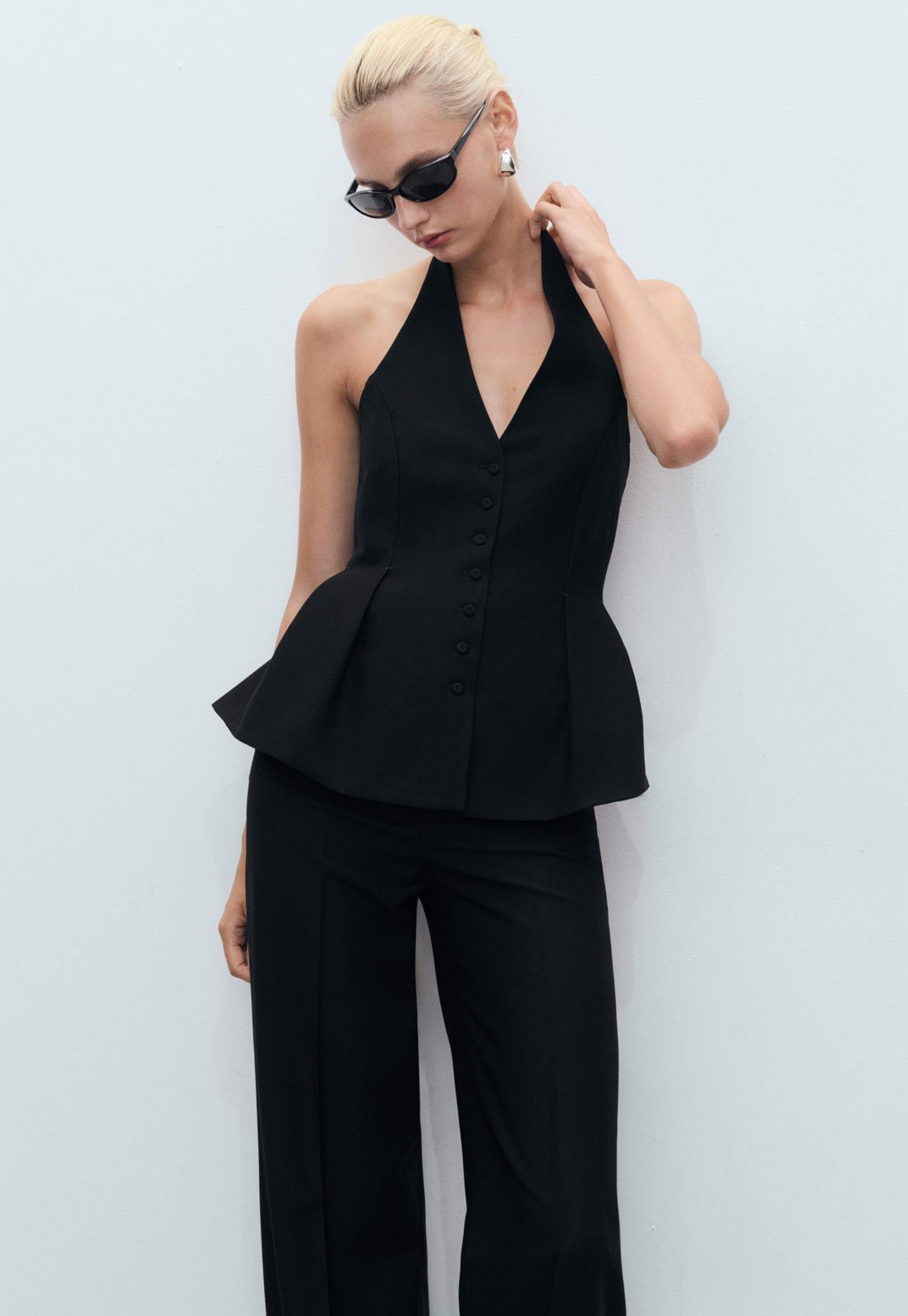 Blusa Feminina Mango Peplum Decote Halter Preta