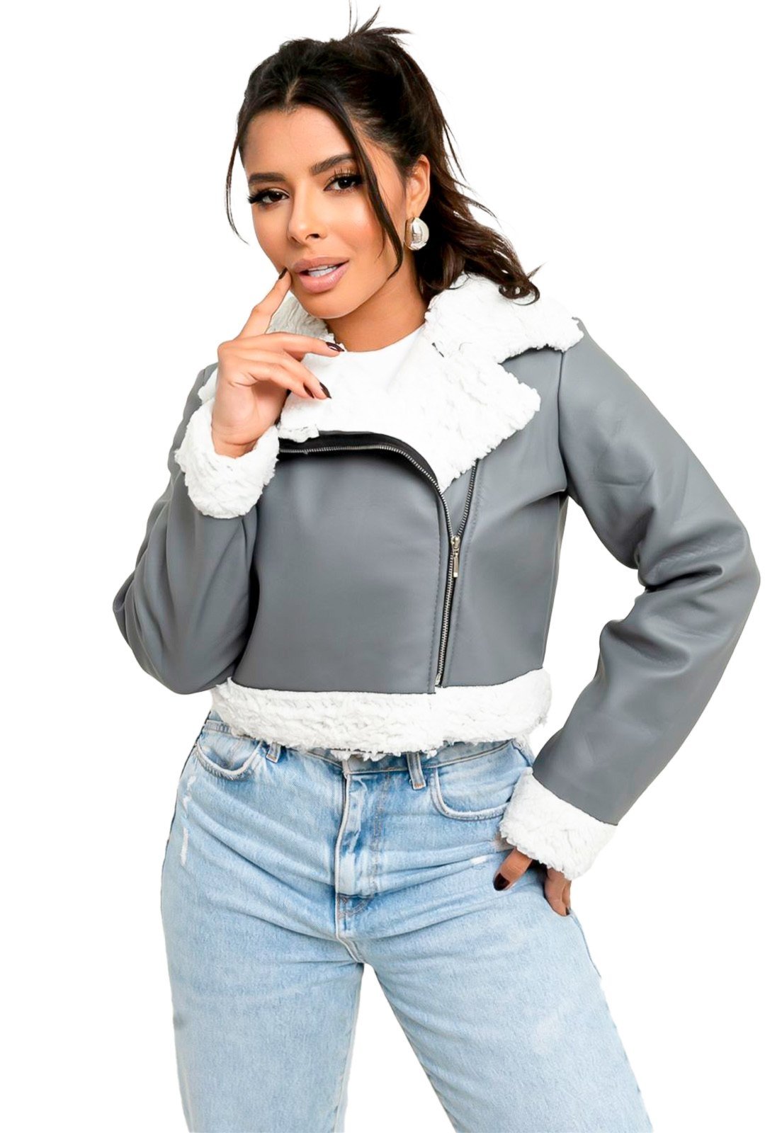 Casaco Curto YWC ind Cou Sintético Manga Longa Detalhe Pelo Teddy Cinza Com Detalhe Branco
