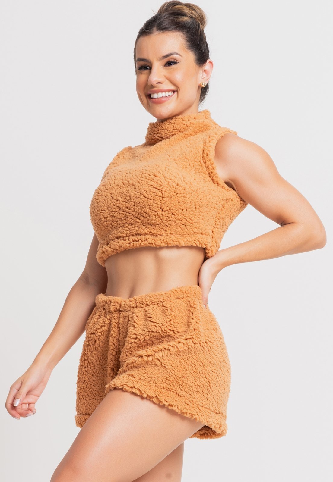 Pijama Curto MVB Modas Cropped E Short Teddy Pelucia Flanelado Caramelo