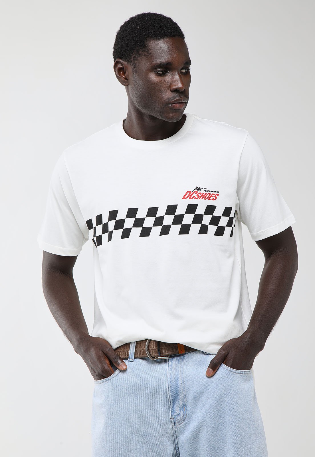 Camiseta Masculina DC Shoes Hi Performance Branca