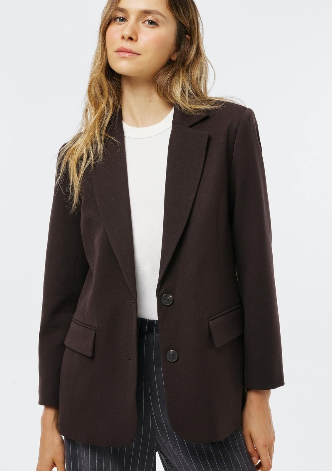 Blazer Feminino Com Ombreira Hering Marrom