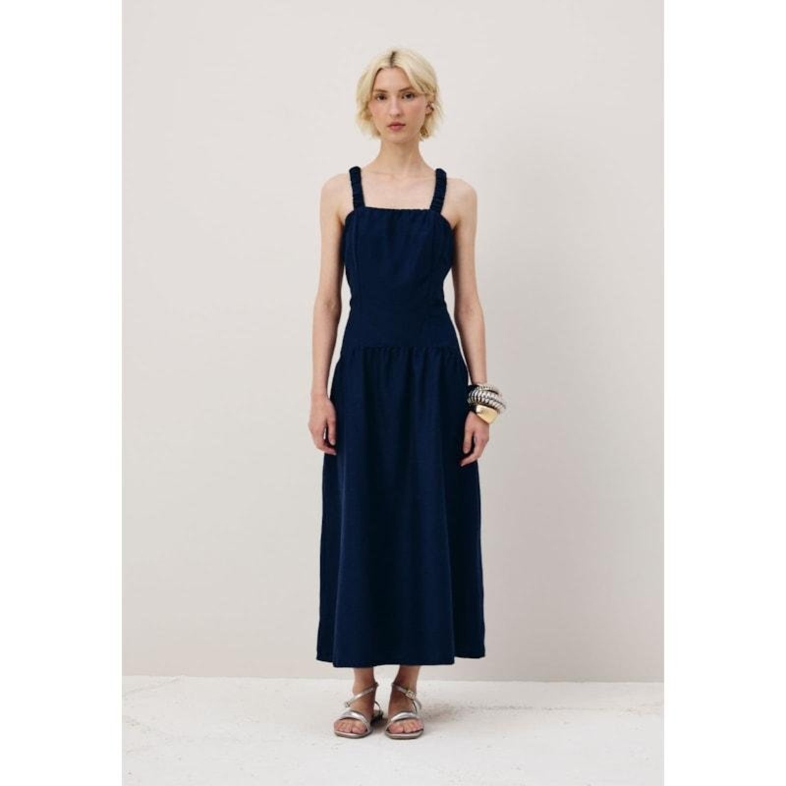 Vestido Midi Cintura Baixa Azul