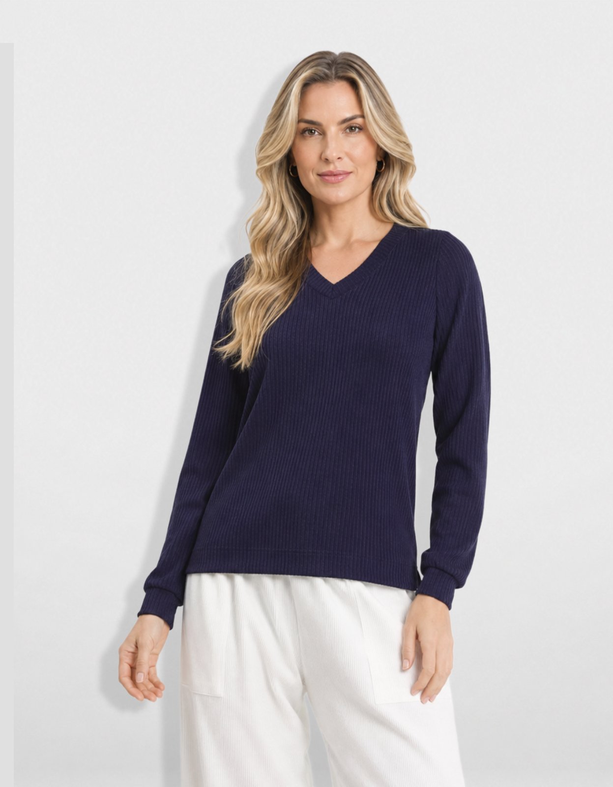 Blusa Feminina Pompier em Malha Canelada Manga 7/8 com Decote V Azul Marinho