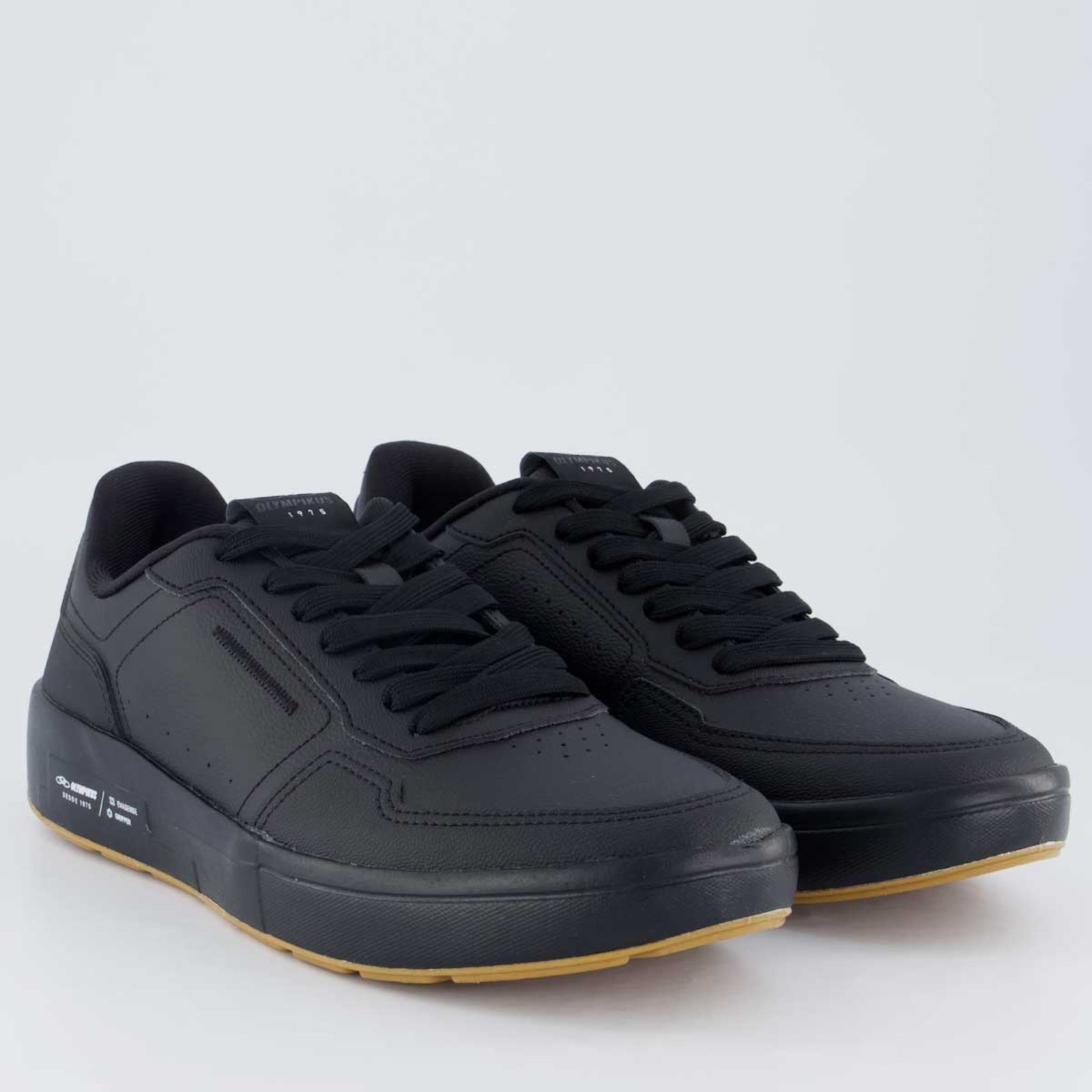 Vista 3 Tênis Olympikus Versa All Black preto black OLYMPIKUS preto black
