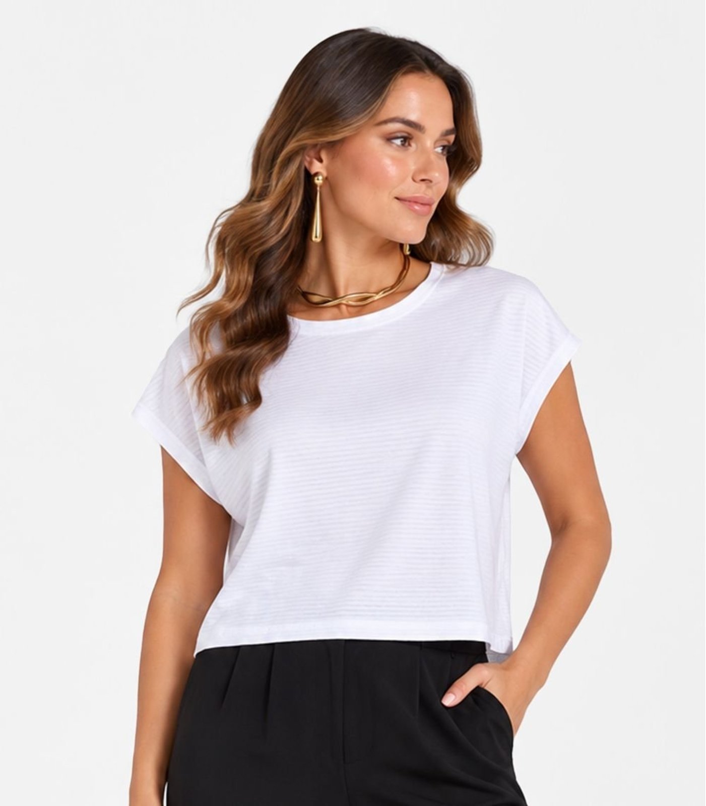 Blusa Feminina Com Tecido Texturizado Infinita Cor Branco