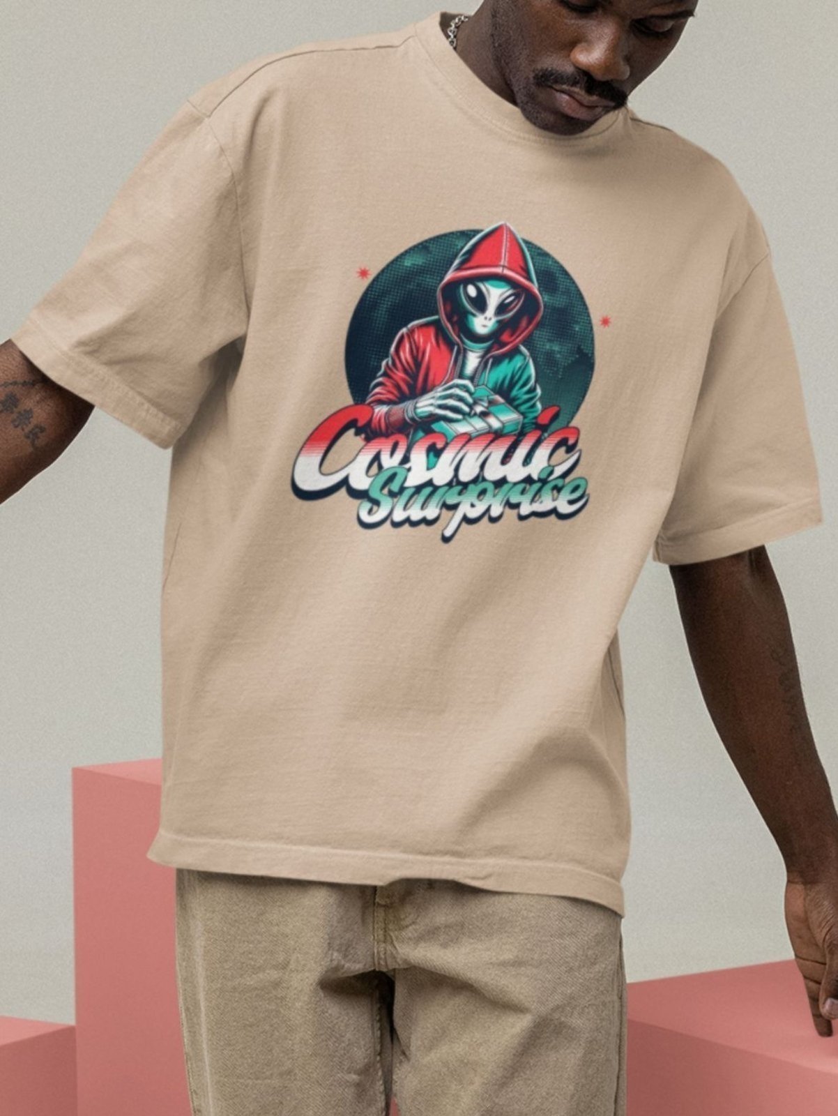 Vista 3 Camiseta Básica Masculina Alienígena ET Espaço Ciência Área 51 Caqui Gugi preto caqui Gugi preto caqui