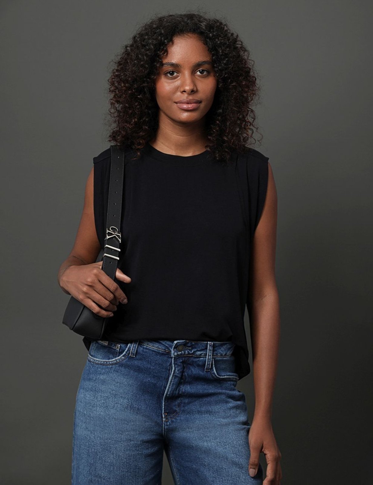 Regata Feminina Pregas Ombro Calvin Klein Jeans – Preto Calvin Klein Jeans
