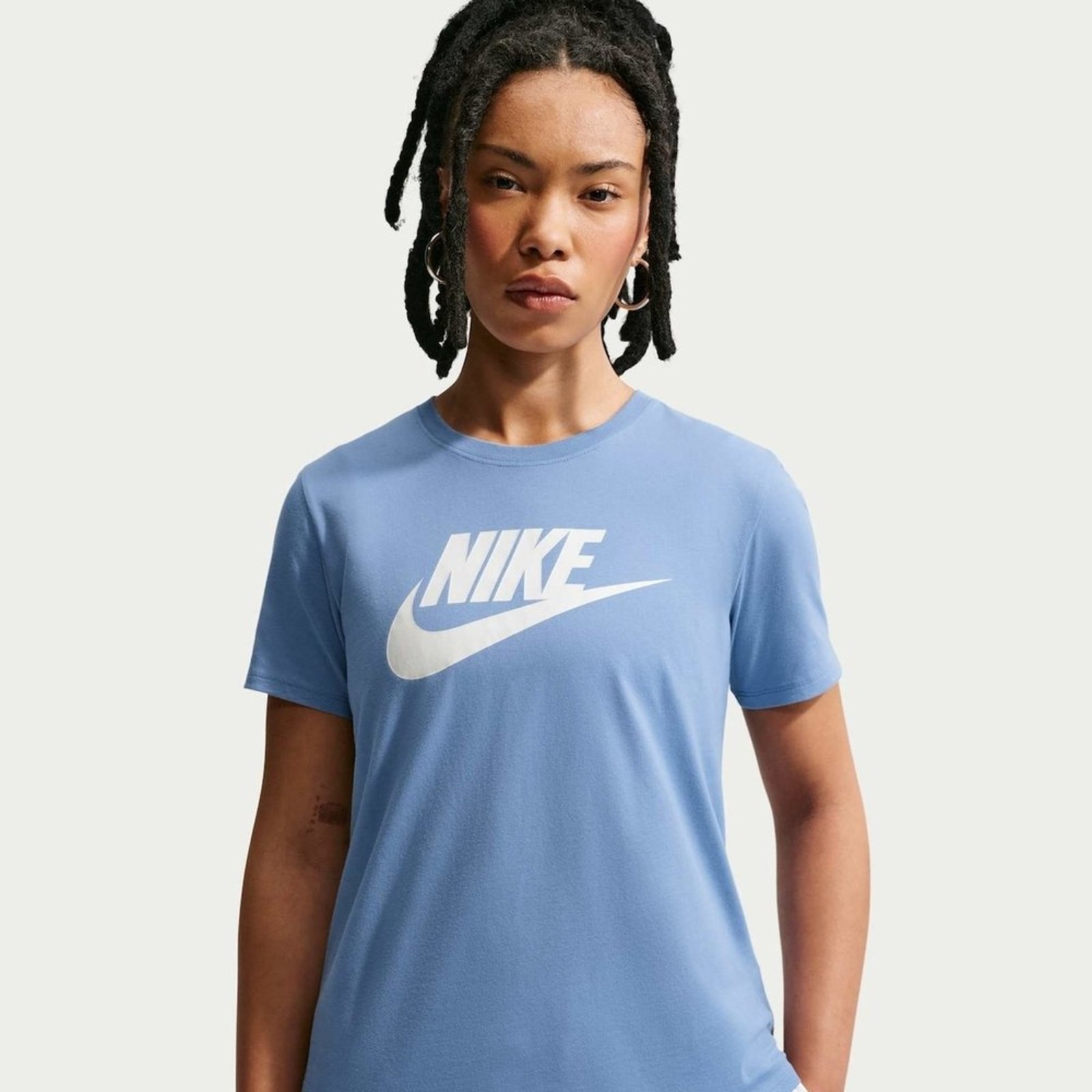 Camiseta Nike Sportswear Essentials Feminina