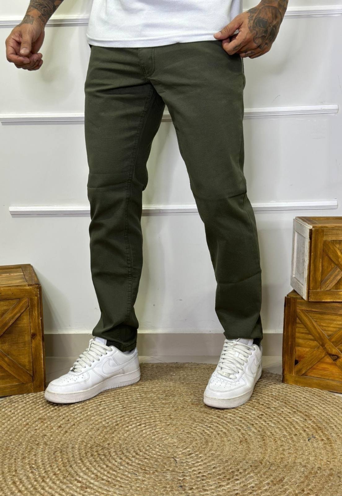 Calça Sarja Masculina Tempo Hábil Alfaiatada Skinny Verde Militar