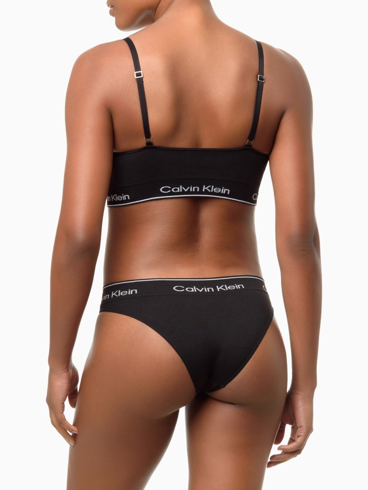 Vista 3 Calcinha Tanga Modern Cotton Seamless Calvin Klein Underwear Calvin Klein Jeans preto Calvin Klein Jeans preto