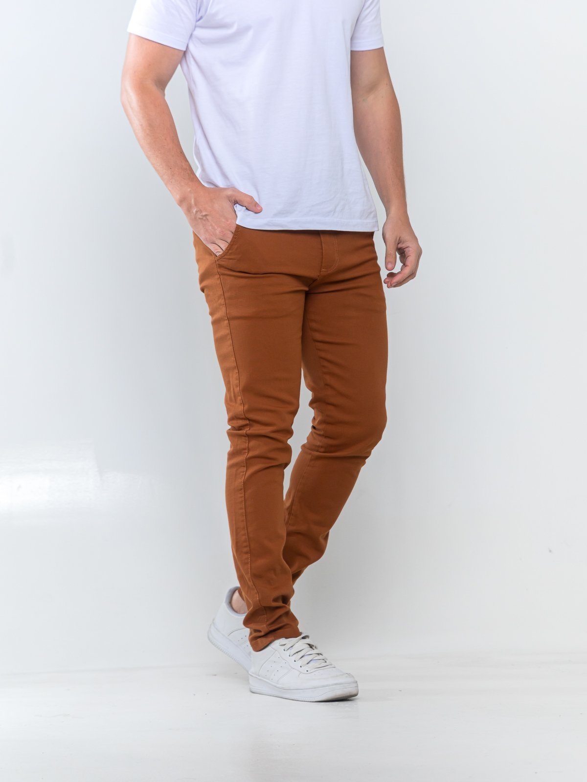 Calça Sarja Masculina Alpha Street Skinny Com Elastano Moderna Confortável Para O Dia A Dia Caramelo