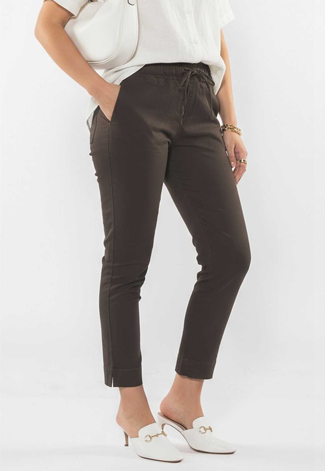 Calça Sarja Feminina Cintura Alta com Elastano e Amarração Conforto e Estilo Casual Verde Militar