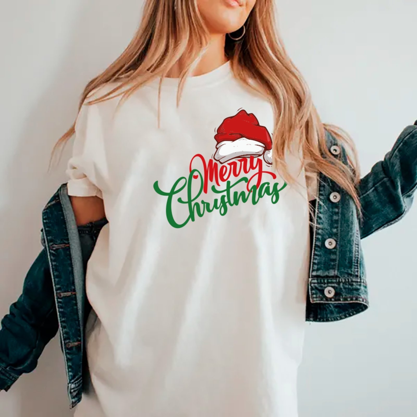 Vista 2 Camiseta Ousy Oversized Merry Christmas Estampa Natalina Unissex marrom ousy marrom