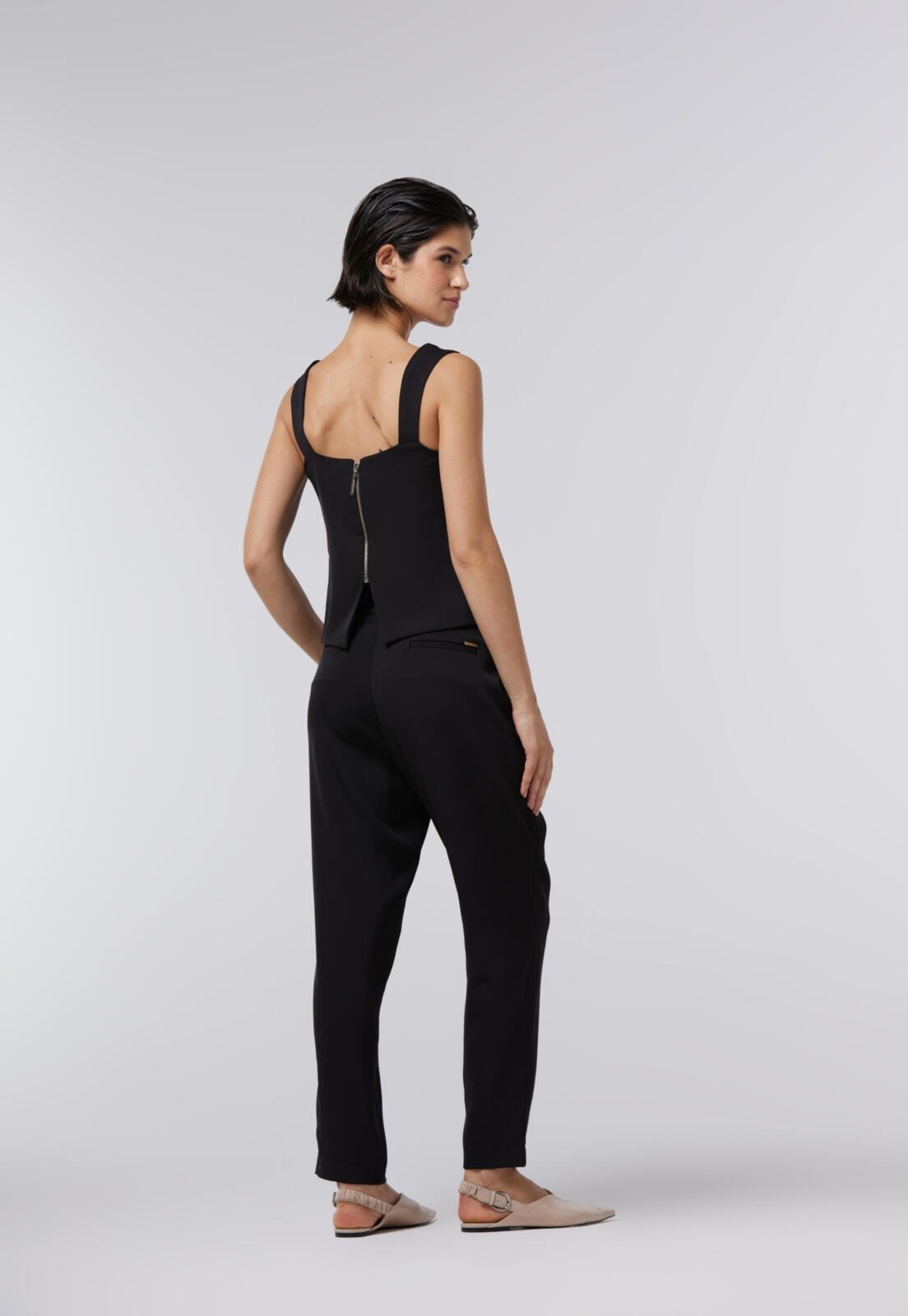 Vista 3 Cropped Alongado Traymon Decote Princesa preto Traymon preto