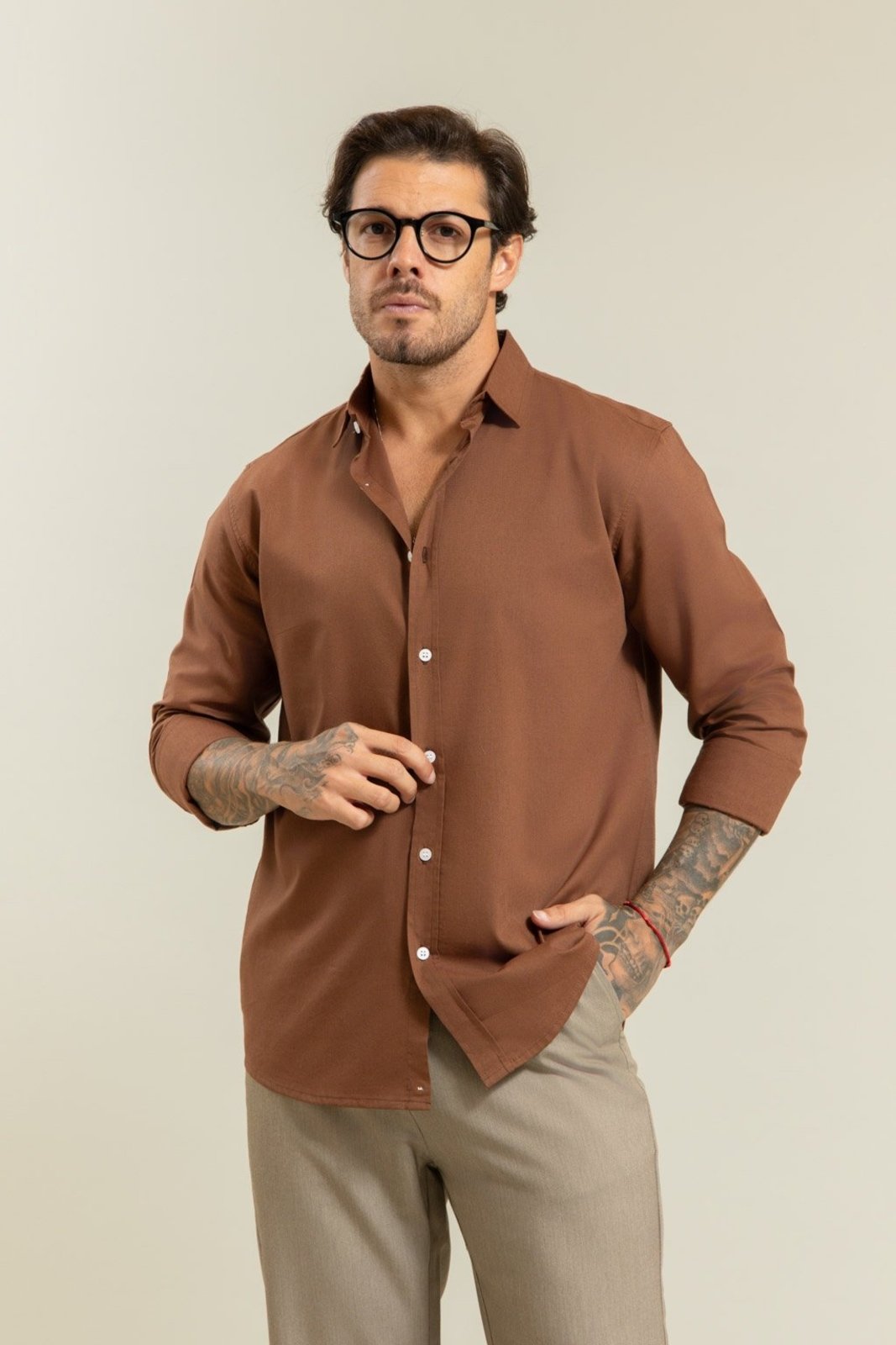 Camisa Social com Linho Manga Longa Marrom Dialogo