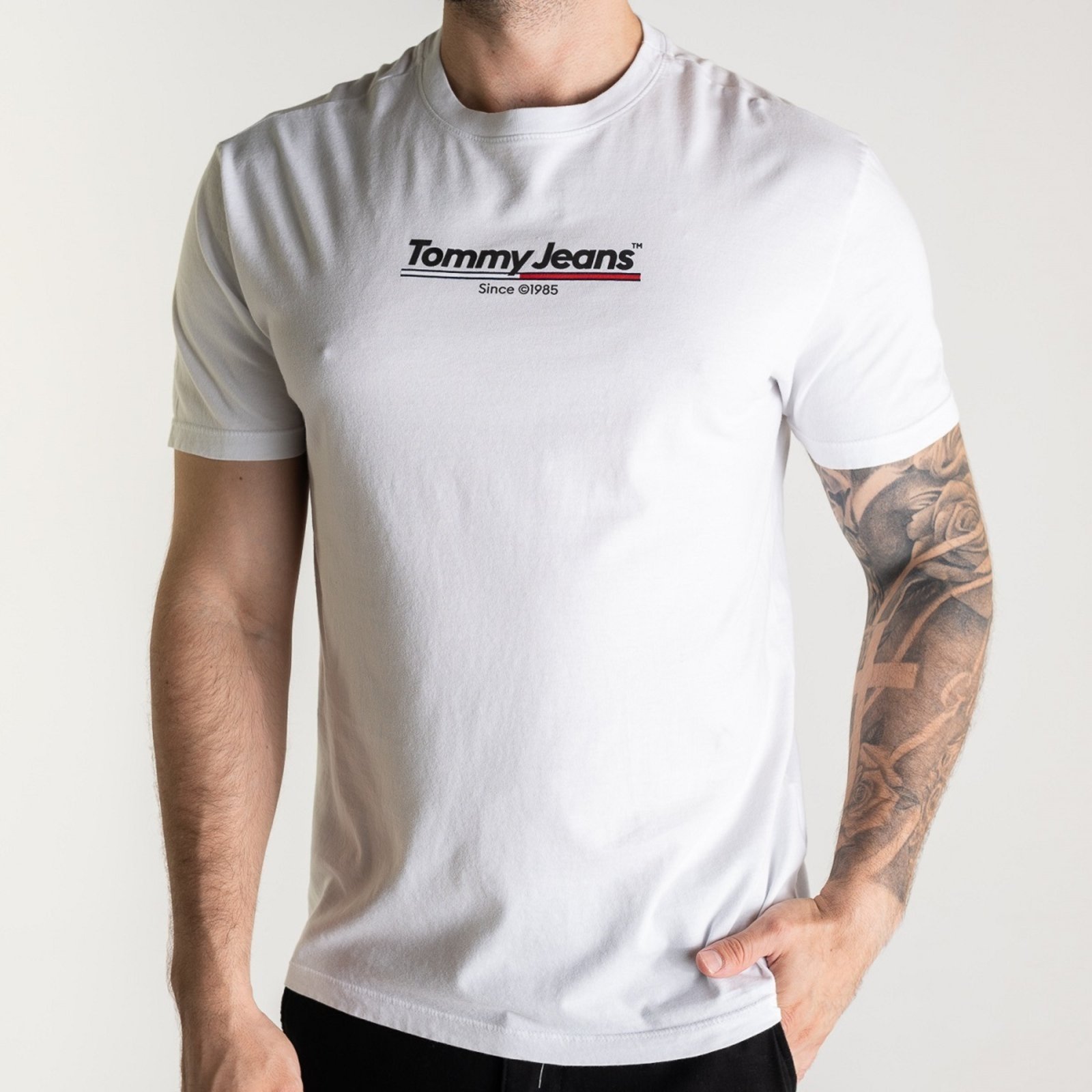 Vista 3 Camiseta Tommy Jeans™ Branca Tommy Hilfiger branco Tommy Hilfiger branco