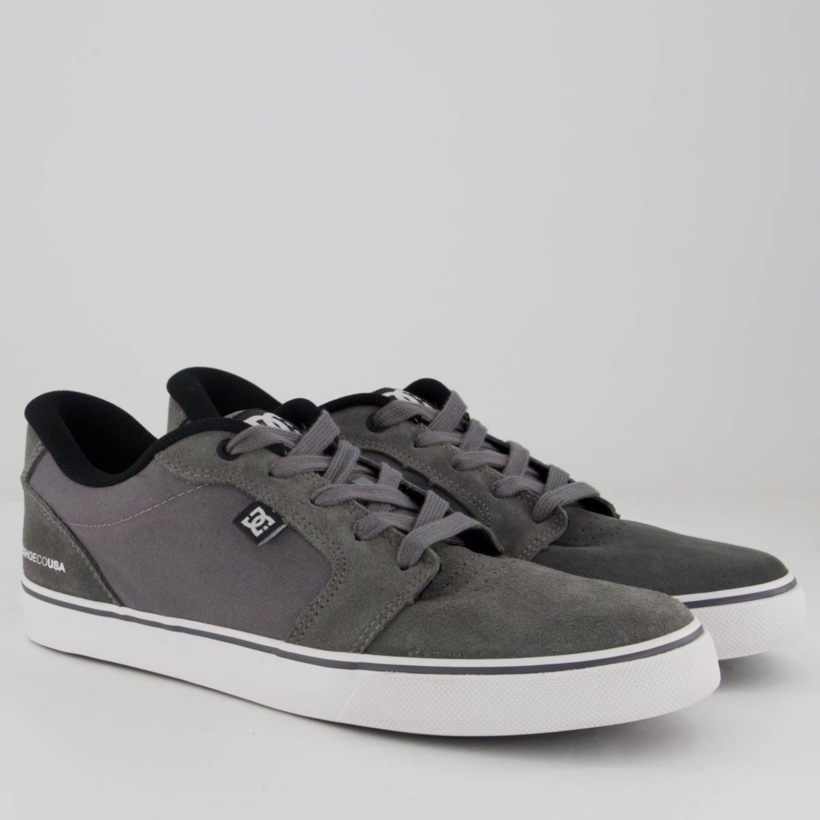 Vista 3 Tênis DC Anvil Blast Cinza DC Shoes preto DC Shoes preto