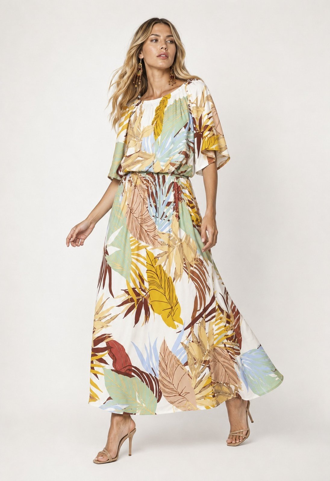 Vestido Midi Cabanafree Ciganinha Viscose com Lapela Estampa Aurora Suave