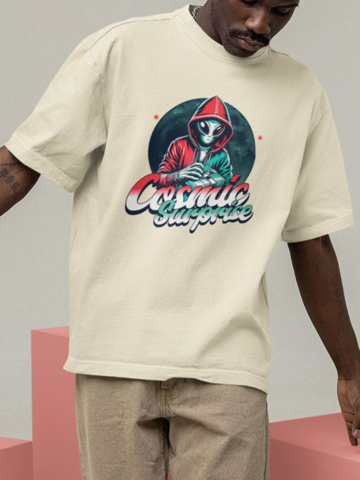Vista 3 Camiseta Básica Masculina Alienígena ET Espaço Ciência Área 51 Off White Gugi preto white Gugi preto white