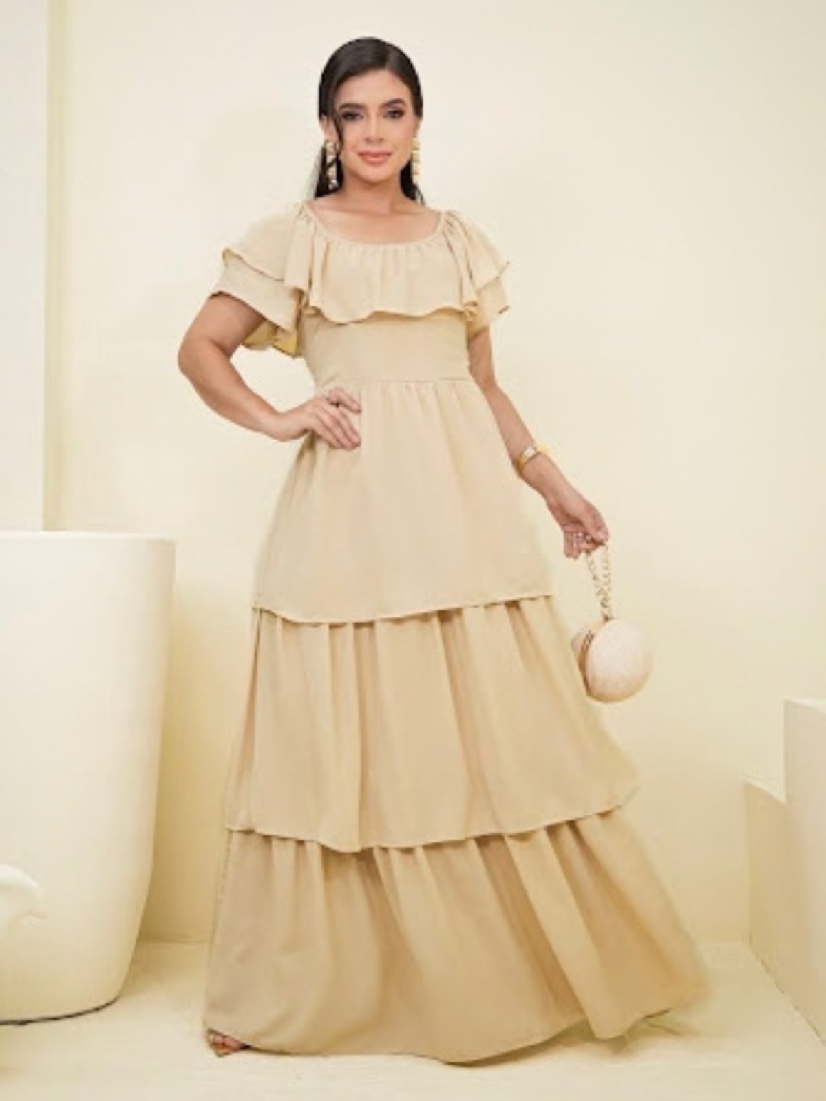 Vestido Longo Feminino Evangélico Elegante com Babados Bege