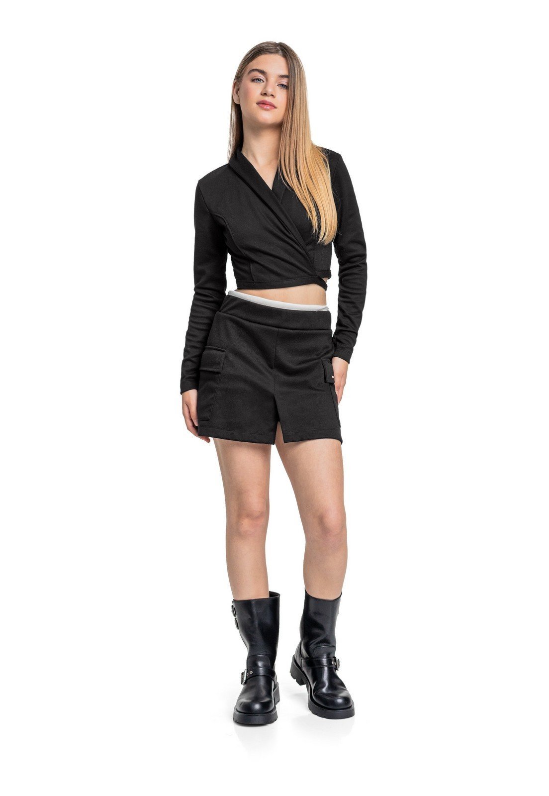 Infantil - Conjunto com Blazer e Short-Saia Juvenil Gloss Preto