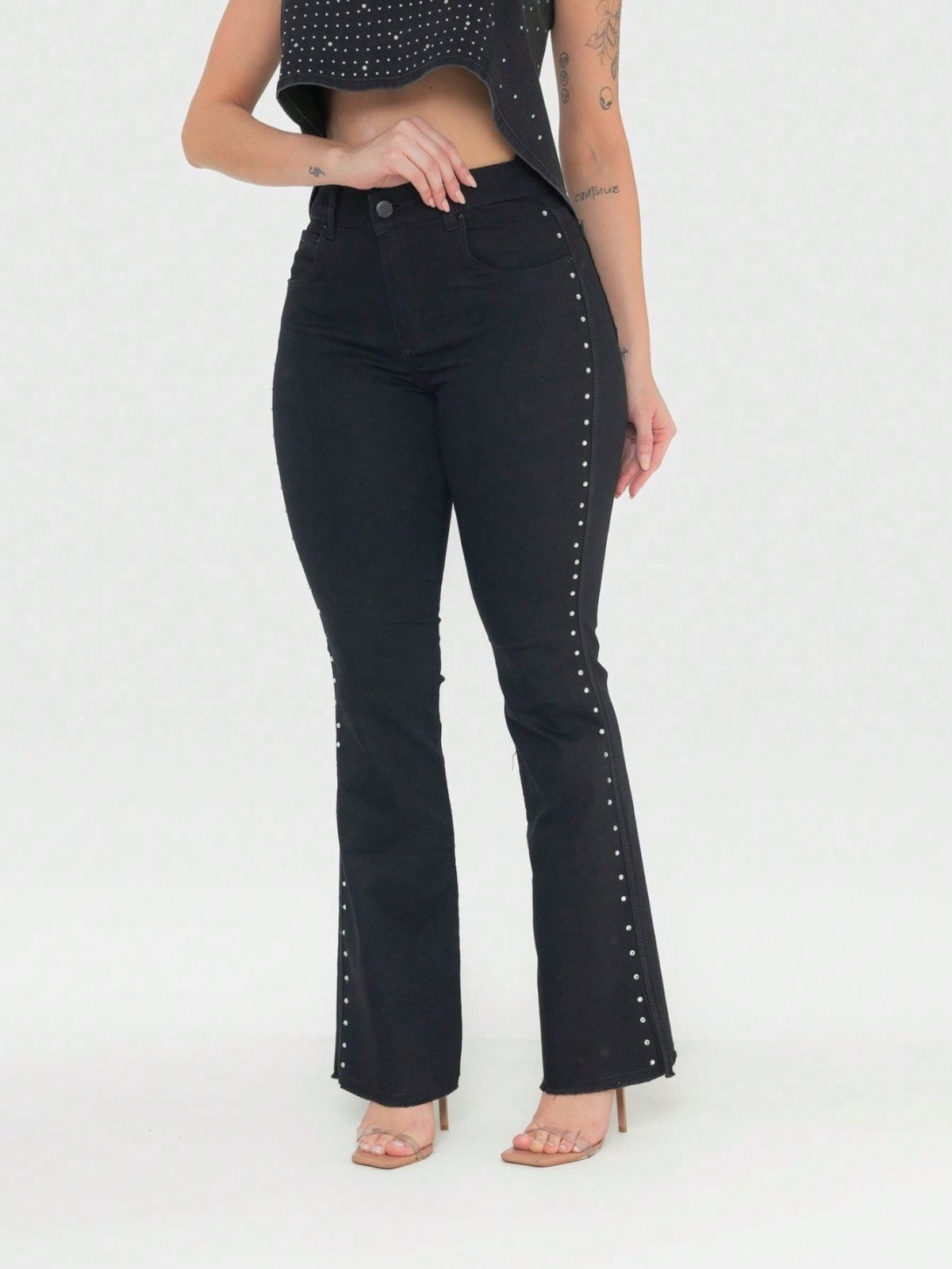 Calça Feminina Flare Jeans Preto com Strass Lateral