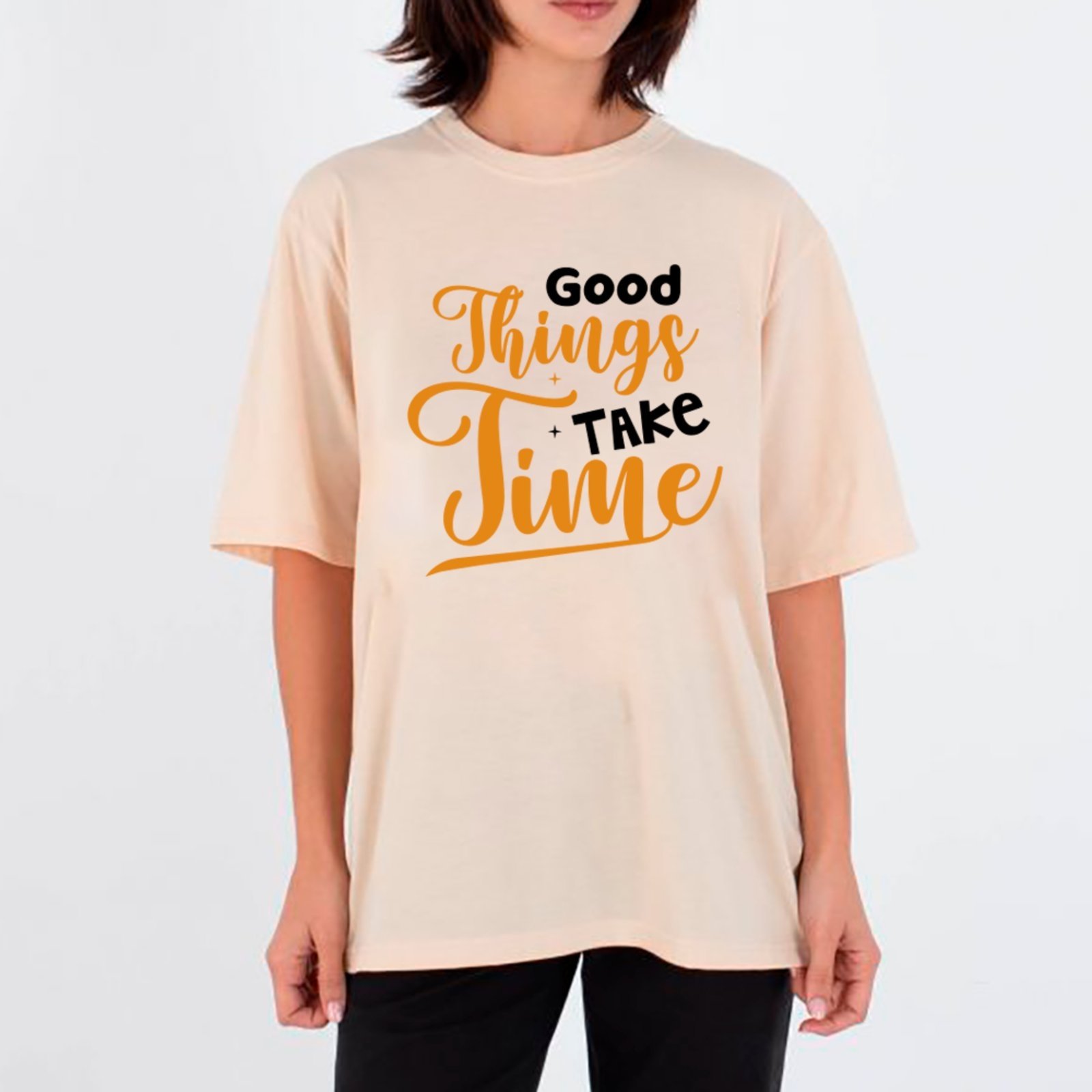 Camiseta Ousy Good Things Take Time Oversized Unissex Off White