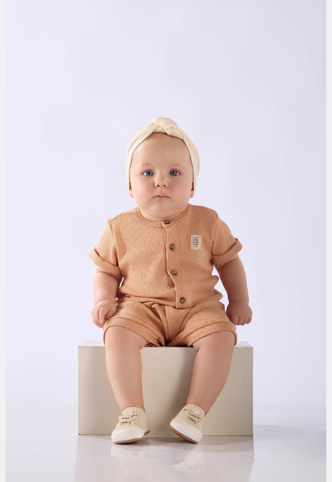 Vista 2 Infantil - Macaquinho Unissex em Ribana Up Baby branco Up Baby branco