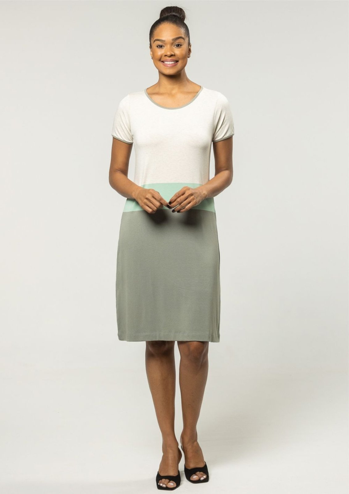 Vestido Pau a Pique Listrado Verde e Cru VERDE – GG Pau a Pique