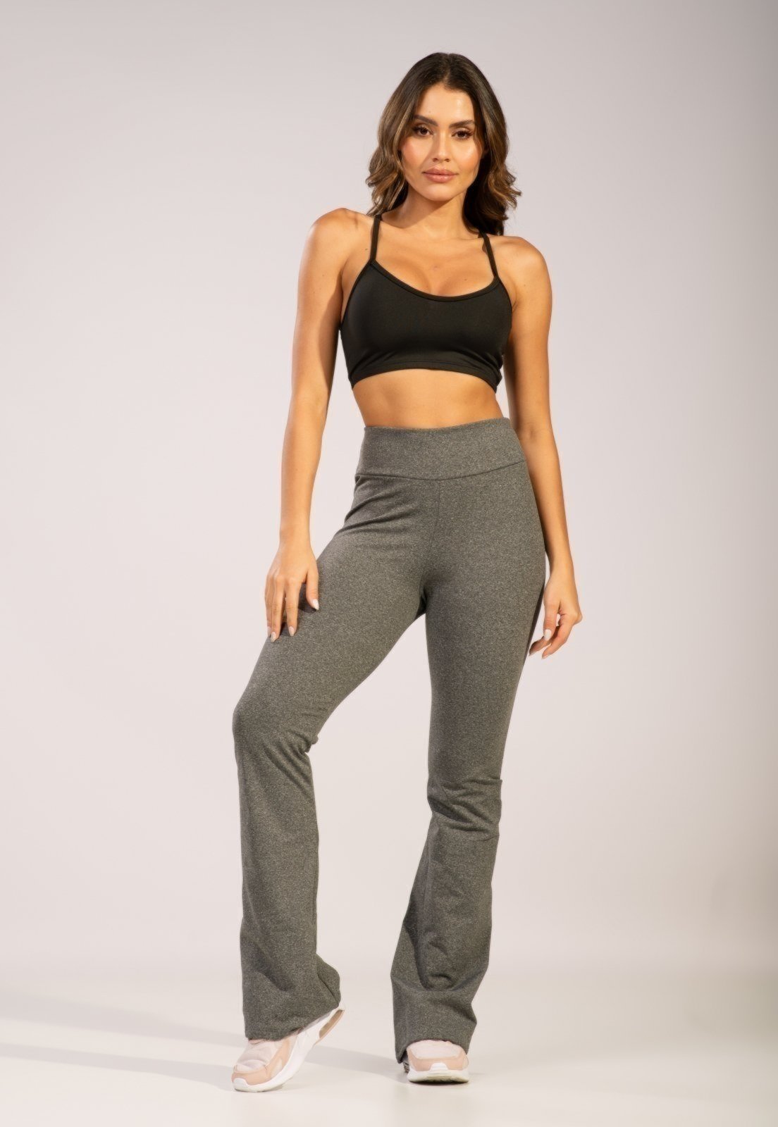 Calça Flare Peluciada Serra e Mar Modas Bailarina Boca De Cino Cinza