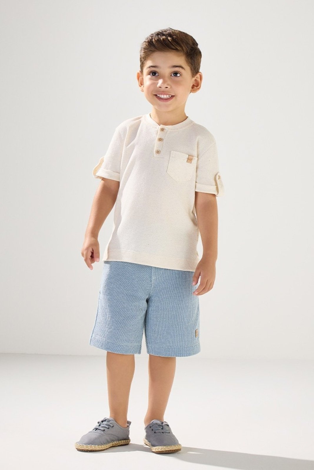 Infantil - Conjunto Camiseta Bata Texturizada e Bermuda Moletom Rústico