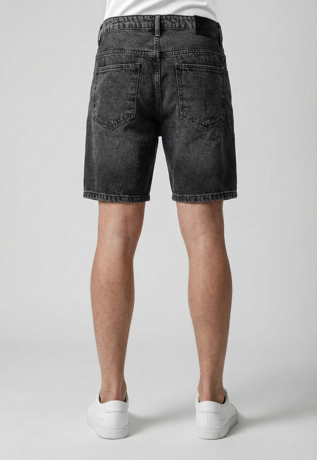 Vista 3 Bermuda Jeans Masculina Colcci Lavagem Escura Preta preto Colcci preto