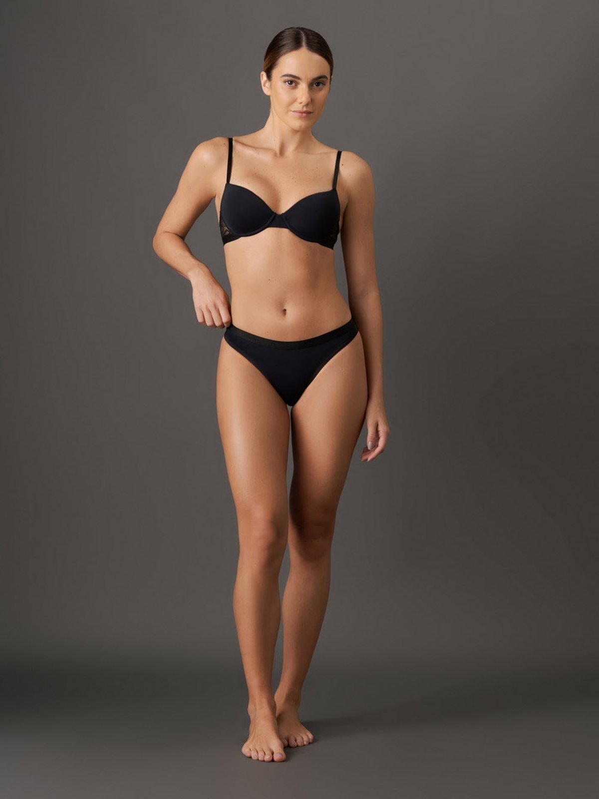 Vista 3 Calcinha Tanga Soft Lace Calvin Klein Underwear Calvin Klein Jeans preto Calvin Klein Jeans preto
