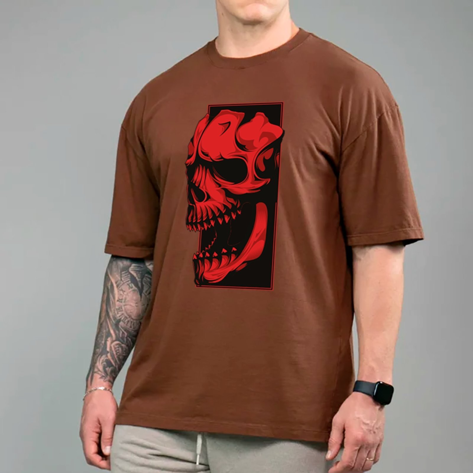 Camiseta Ousy Streetwear Caveira Vermelha Estilizada Oversized Unissex Marrom