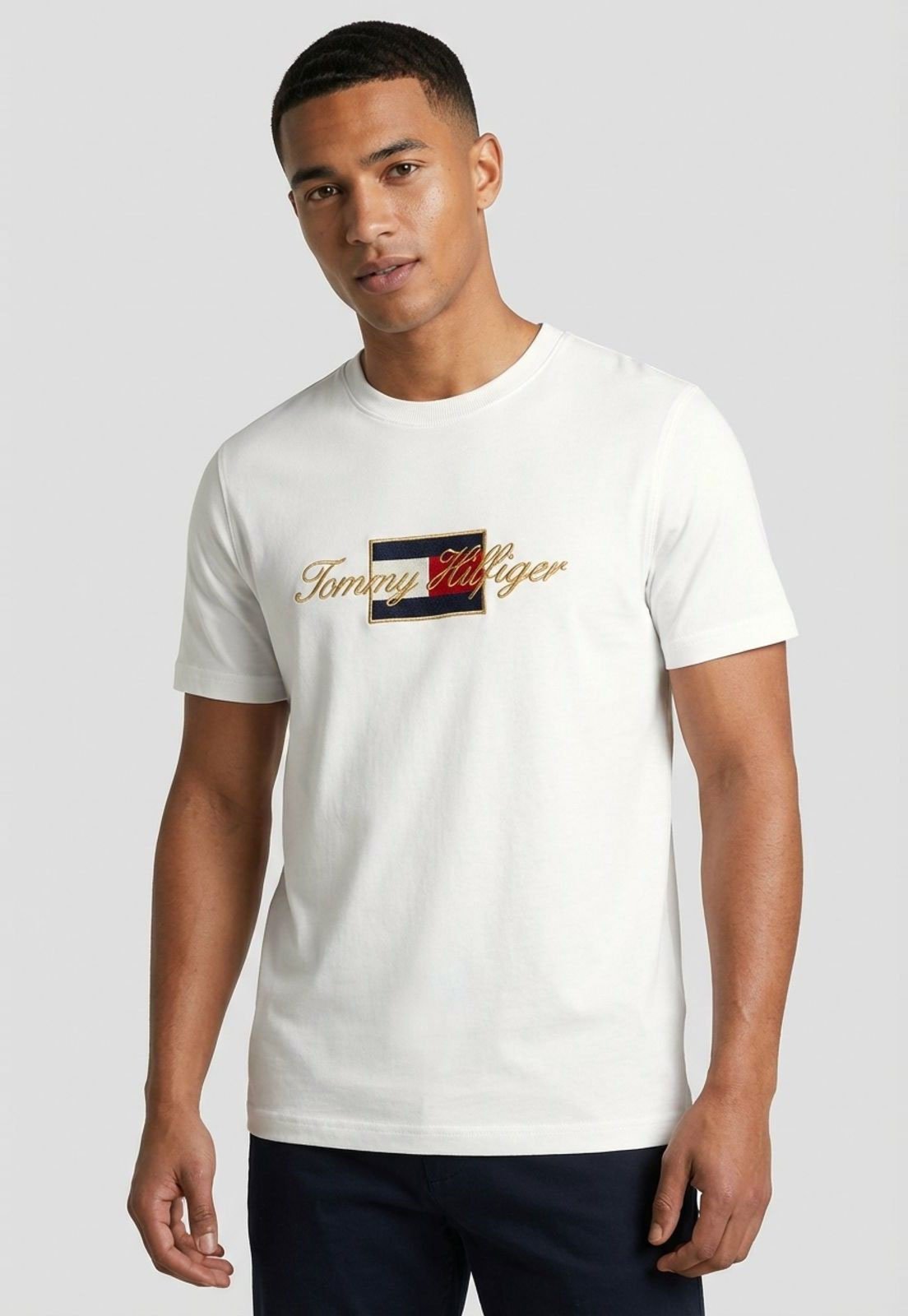 Vista 2 Camiseta Masculina Tommy Hilfiger ICON GOLD TEE Branca branco gold Tommy Hilfiger branco gold