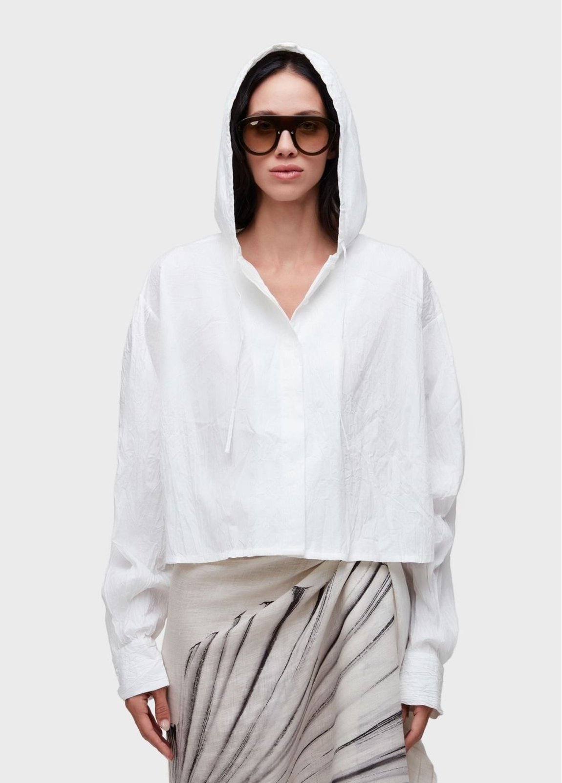 Camisa capuz cropped wrinkle tricoline OSKLEN