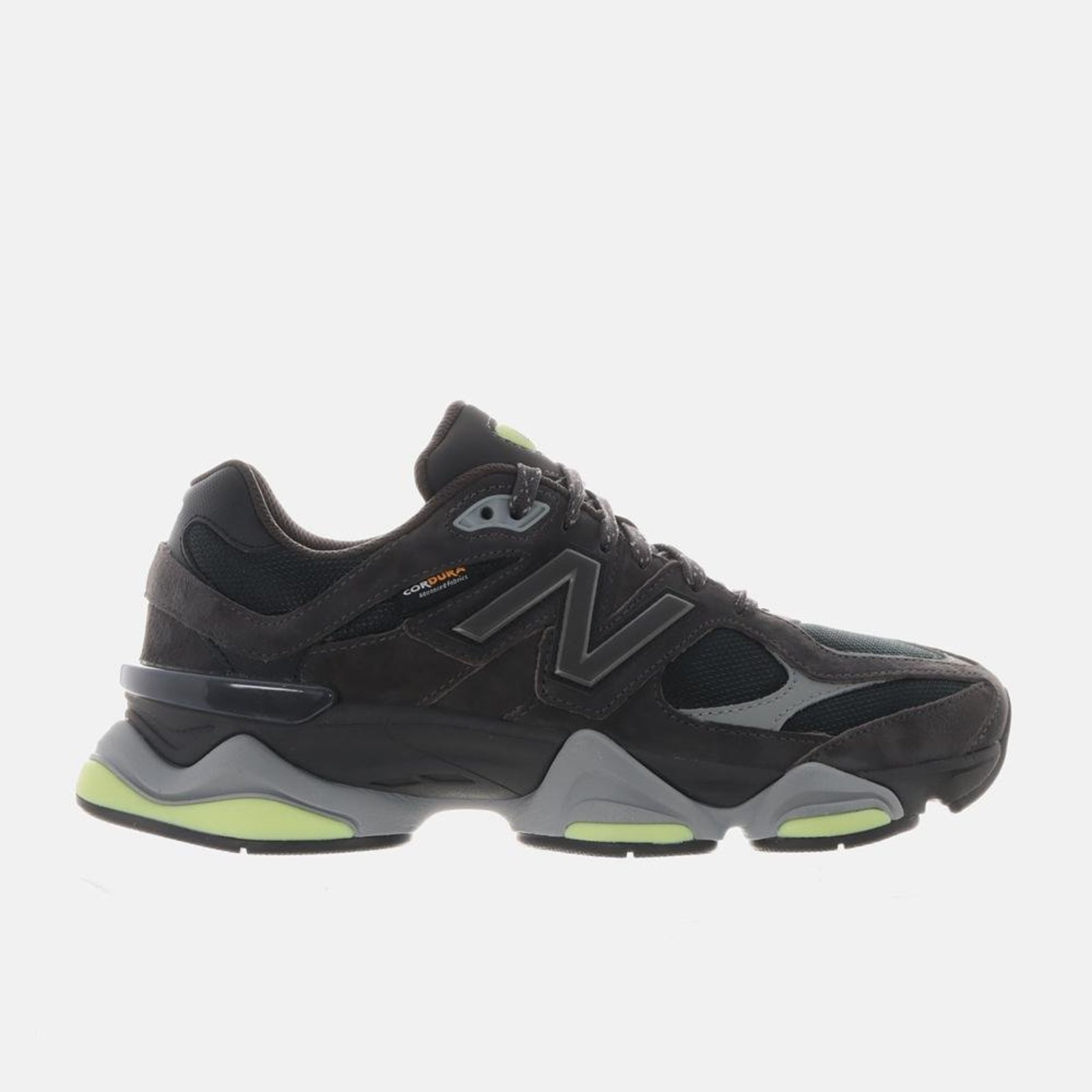 Tênis New Balance 9060 Unisex