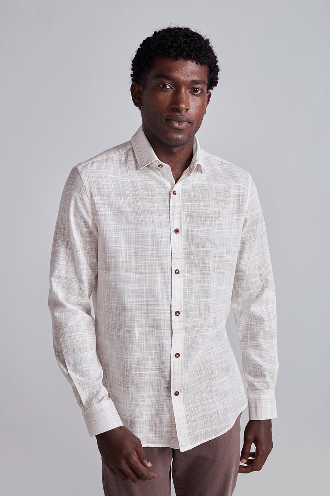 HIGHSTIL Camisa Lisa Slub Slim Fit – Bege Areia
