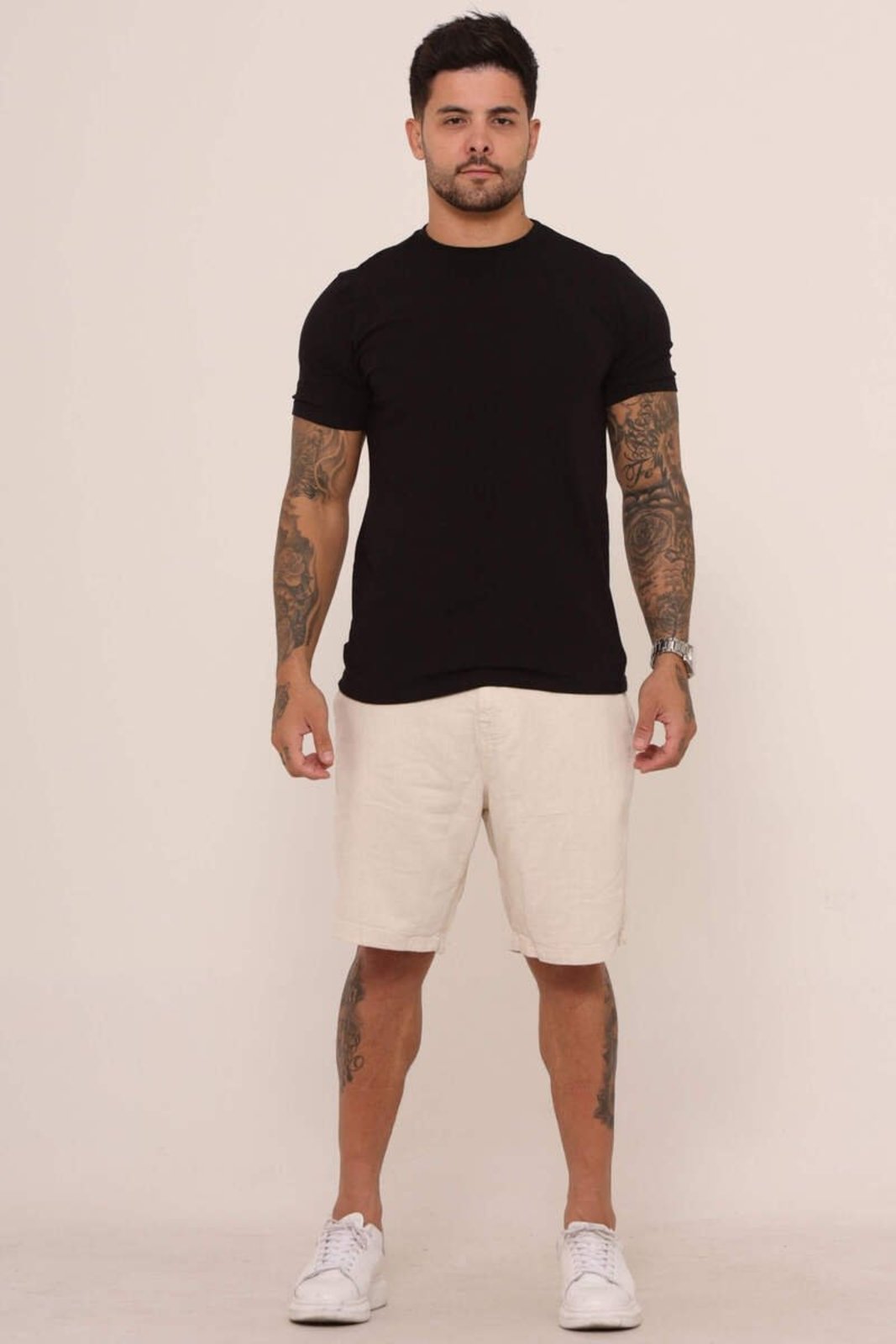 Bermuda Masculina em Linho Bege Casual